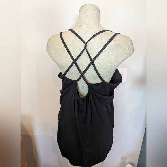 Torrid Performance cotton Scoop Neck Active Tank With Bra Deep Black Size 3x. - Picture 10 of 16